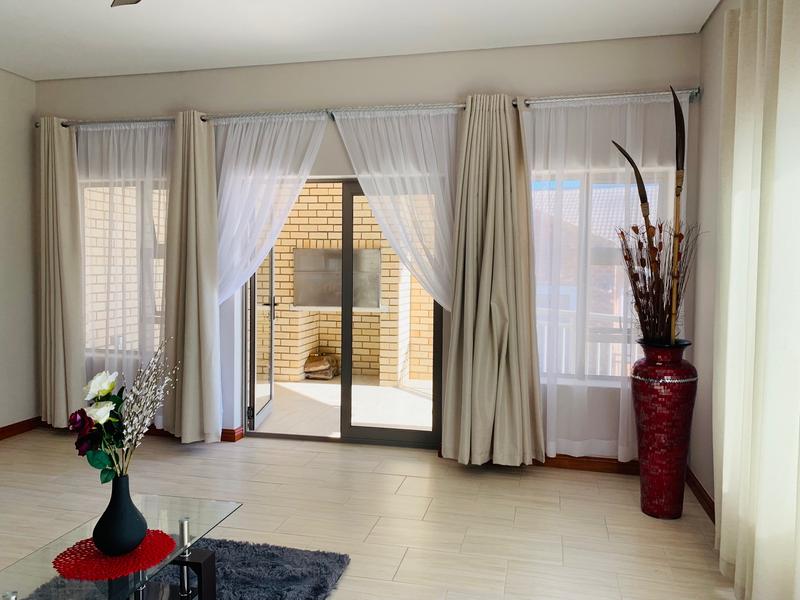 3 Bedroom Property for Sale in Wavecrest Eastern Cape